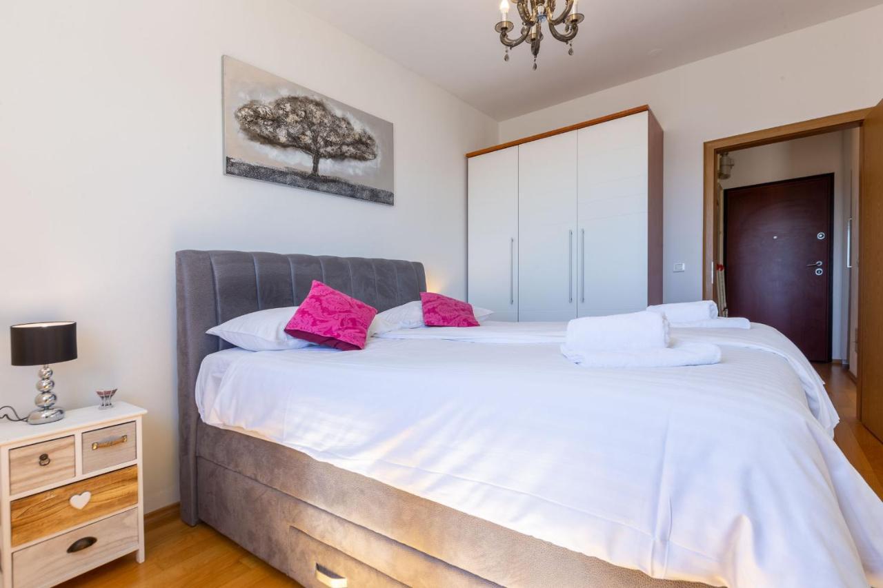 Jadran Apartment With Balcony And Parking Garage Задар Екстериор снимка