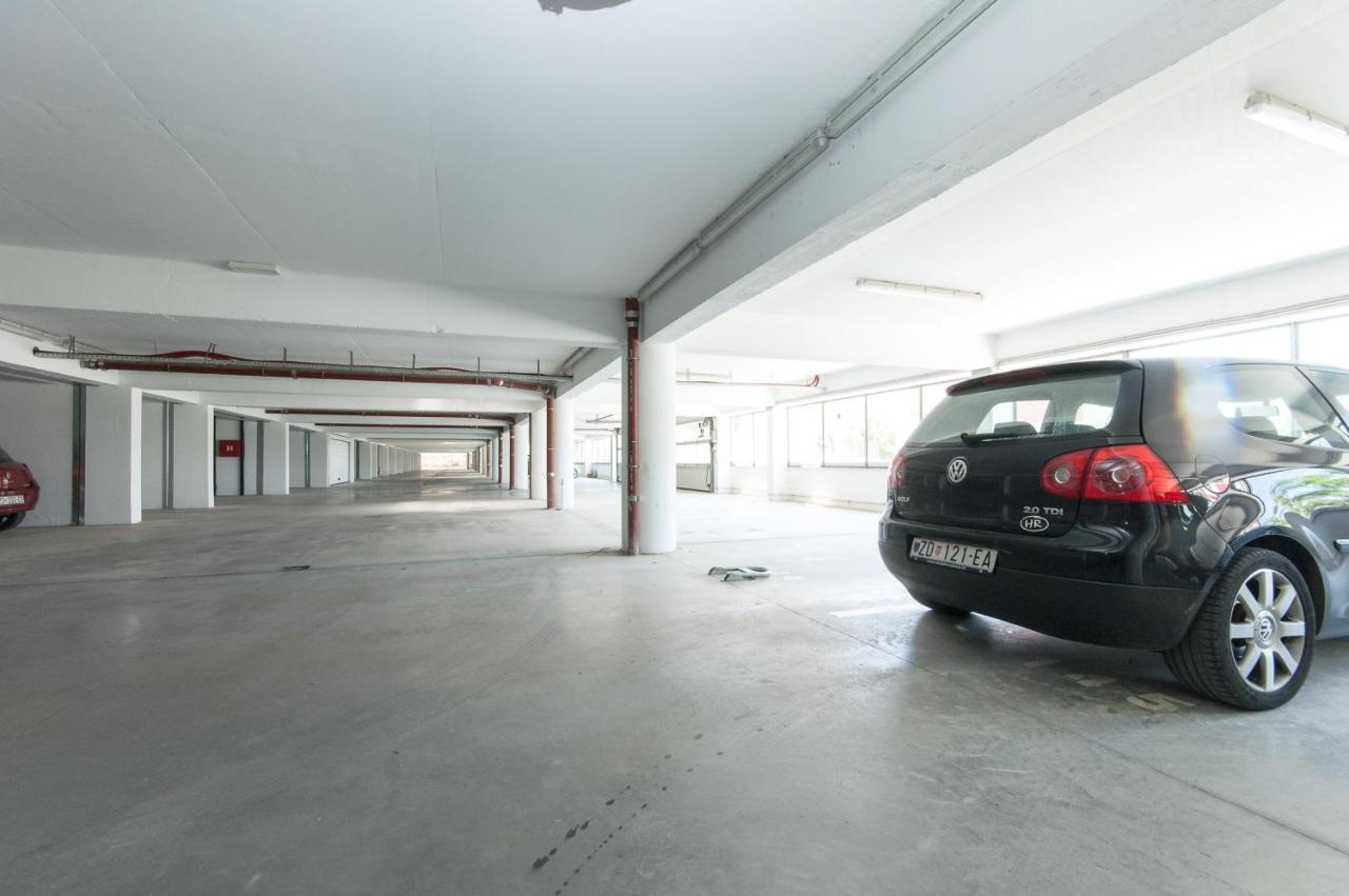 Jadran Apartment With Balcony And Parking Garage Задар Екстериор снимка