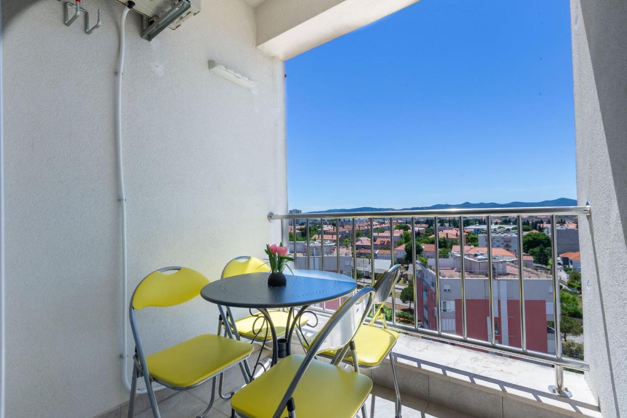 Jadran Apartment With Balcony And Parking Garage Задар Екстериор снимка