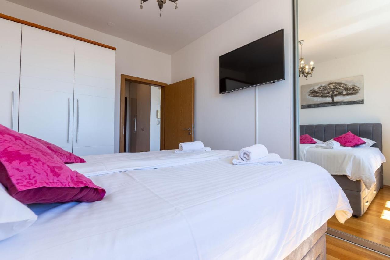Jadran Apartment With Balcony And Parking Garage Задар Екстериор снимка